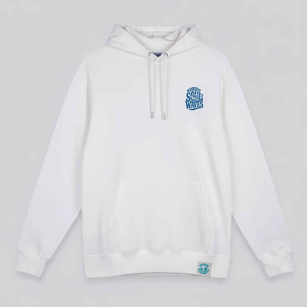 <img src="tide-chaser-hoodie-off-white-freisteller.jpg" alt="Unisex Tide-Chaser Hoodie in Off-White, Freisteller mit surferischen Wellen-Charakter und dynamischem 'Nordic Soul Waves'-Schriftzug, als kleiner Brustprint, Kapuze und Kängurutasche, gefertigt aus 100% GOTS-zertifizierter gekämmter, ringgesponnener Bio-Baumwolle">